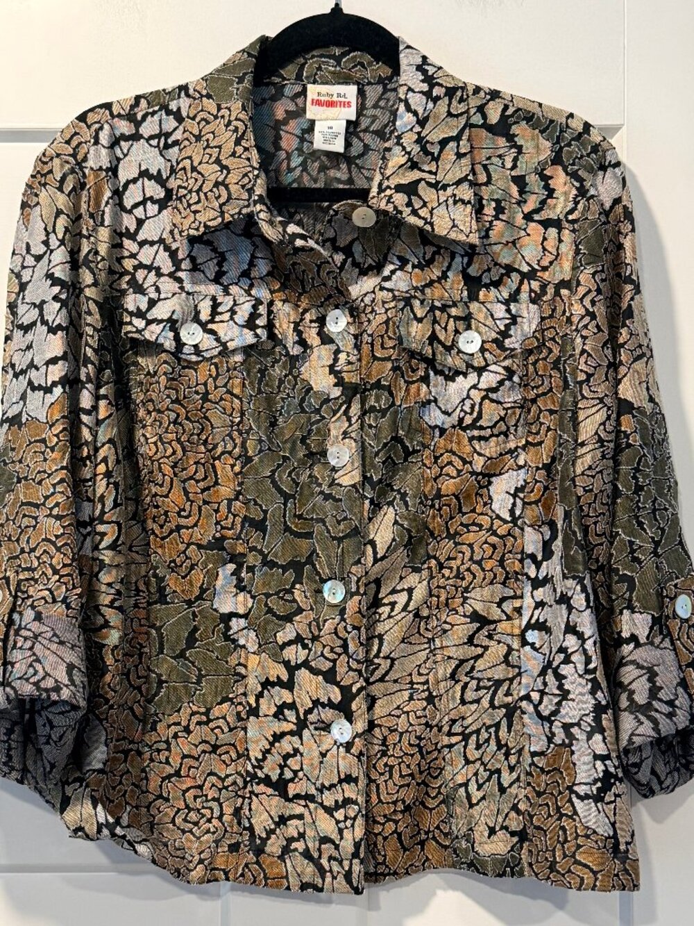 Ruby Rd. Favorites Textured Leaf Print Button-Front Blouse